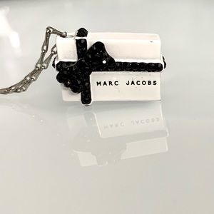 Marc Jacobs gift holiday necklace